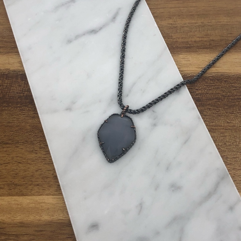 Kendra Scott Grey necklace